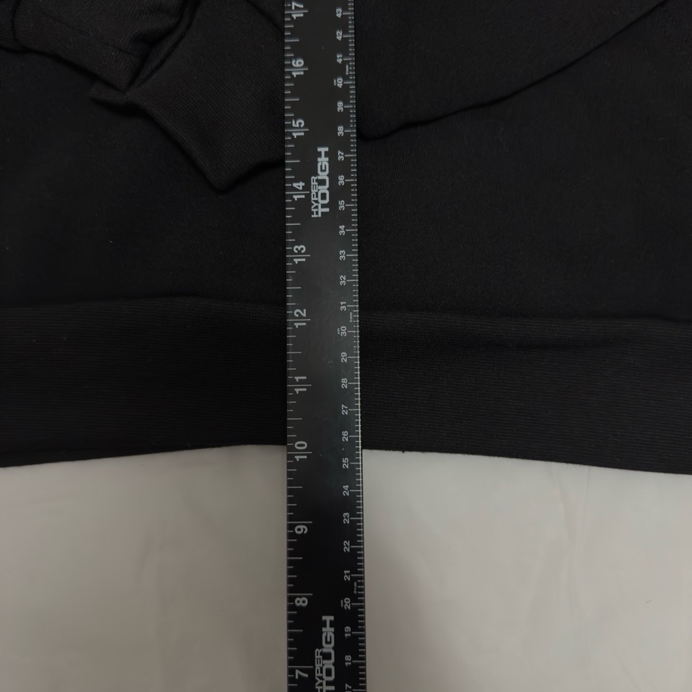 Classic Black Hoodie for Men - Picture 4 of 10
